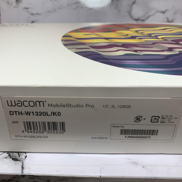 WACOM MobileStudio Pro 液タブ　DTH-W1320L/K0 3