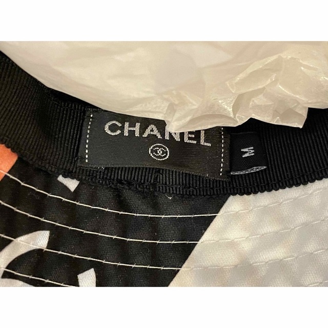 CHANEL(シャネル)のCHANEL シャネル　帽子　バケットハット　ココマーク　M サイズ　バケハ レディースの帽子(ハット)の商品写真