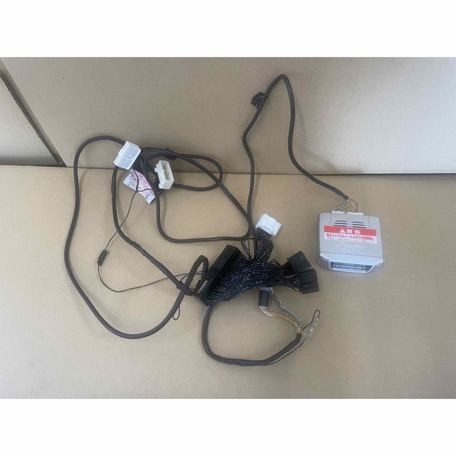 USF40 LS460 エアサスコントローラー サスコン ASC680 中古品 【送料