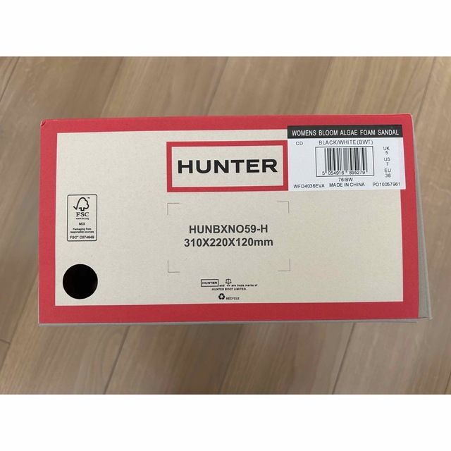 HUNTER(ハンター)のコンタ様専用　　　Hunter サンダル　ブラック レディースの靴/シューズ(サンダル)の商品写真