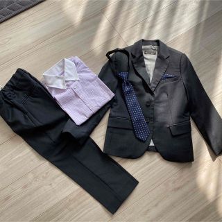 ZARAキッズのスーツセット!7y122サイズ- ZARAキッズのスーツセット!7y122サイズ-