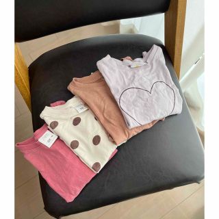 ザラ(ZARA)の【ZARA】ロンT４枚セット　92(Tシャツ/カットソー)