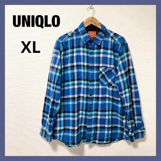 ユニクロ(UNIQLO)のほぼ未使用　UNIQLO ユニクロ　メンズ　チェックシャツ　ブルー　XL(シャツ)