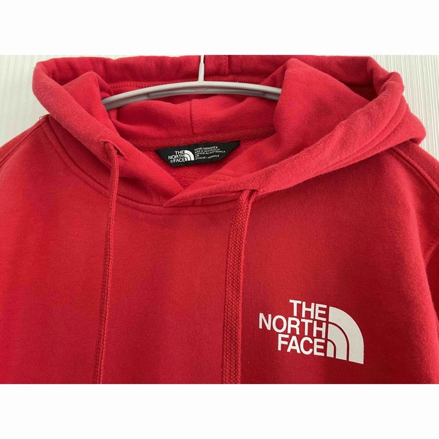 THE NORTH FACE(ザノースフェイス)のTHE NORTH FACE ボックスロゴ スウェット プルオーバー メンズのトップス(パーカー)の商品写真