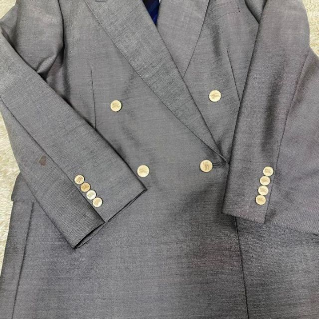 BURBERRY - バーバリー ダブル テーラードジャケット 金ボタン BURBERRY - バーバリー ダブル テーラードジャケット 金ボタン