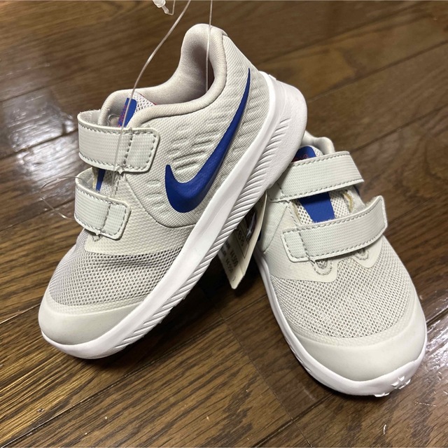 NIKE(ナイキ)のNIKE   STAR RUNNER   13.0cm キッズ/ベビー/マタニティのキッズ靴/シューズ(15cm~)(スニーカー)の商品写真