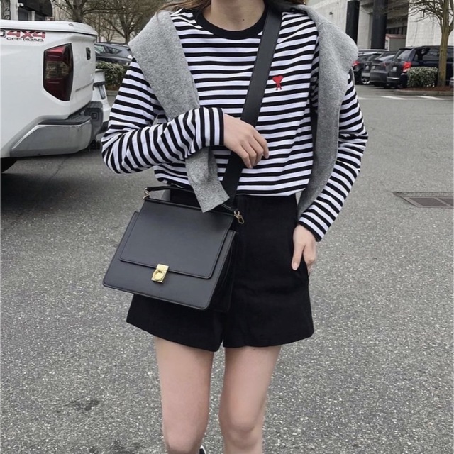 ami - ami paris♡ボーダーロンTの通販 by ✨💎kk5 shop💎✨|アミなら