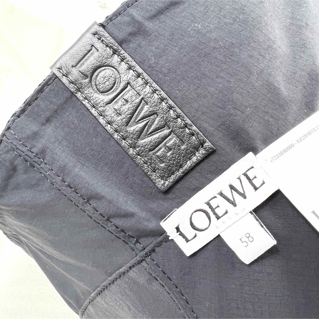 LOEWE(ロエベ)の男女兼用【新品未使用】LOEWE アナグラム リバーシブル バケットハット メンズの帽子(ハット)の商品写真