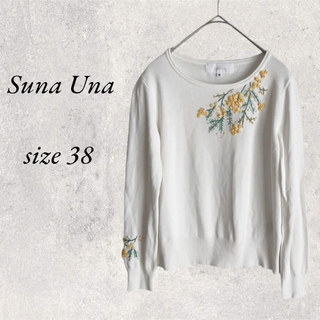 スーナウーナ(SunaUna)のSuna Una  刺繍　花柄　白トップス　size38(ニット/セーター)