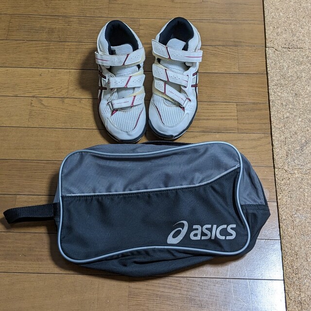 asics(アシックス)のasics☆バレーボールシューズ　25cm☆ スポーツ/アウトドアのスポーツ/アウトドア その他(バレーボール)の商品写真