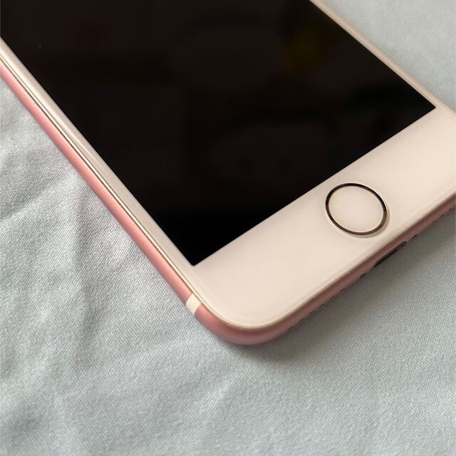 iPhone(アイフォーン)のiPhone7 128G ローズゴールド スマホ/家電/カメラのスマートフォン/携帯電話(スマートフォン本体)の商品写真