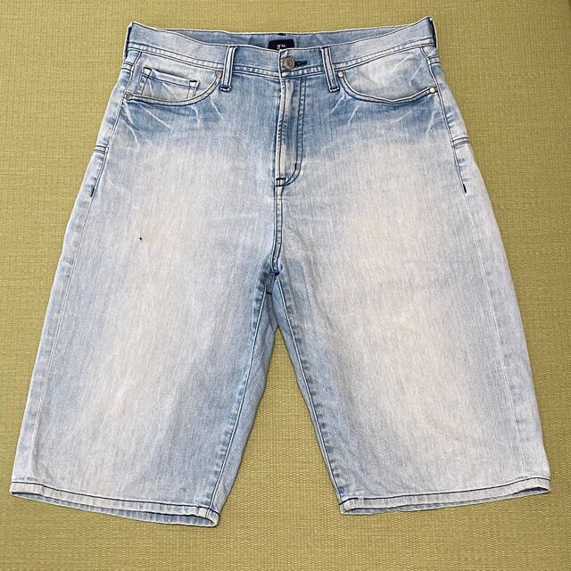 GU(ジーユー)のGU メンズ　ジーンズ　半ズボン メンズのパンツ(デニム/ジーンズ)の商品写真