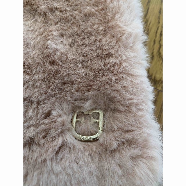 Furla(フルラ)のFURLA ファーマフラー　ピンク レディースのファッション小物(マフラー/ショール)の商品写真