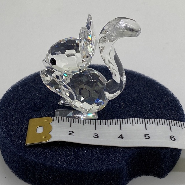 SWAROVSKI - 箱入り SWAROVSKI スワロフスキー リス 置物 クリスタル