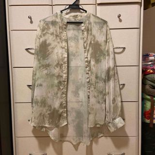 ダブルクローゼット(w closet)のwcloset フレア　シフォン　ブラウス　グリーン系(シャツ/ブラウス(長袖/七分))