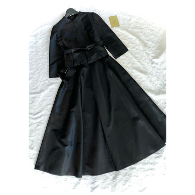 未使用 シビラ 黒 タックフレア 七分袖ジャケット ロングスカート