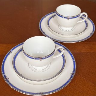 ウェッジウッド(WEDGWOOD)の【黒壺美品】ウェッジウッド★キングスブリッジ★トリオ　ペア(食器)