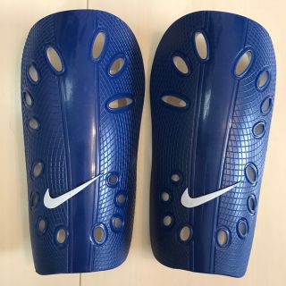 ナイキ(NIKE)のサッカー　シンガード　子供　キッズ(サッカー)