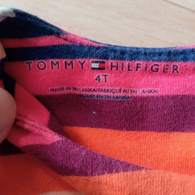 TOMMY HILFIGER(トミーヒルフィガー)のTOMMY HILFIGER チュニック 4T 長袖Tシャツ ボーダーカットソー キッズ/ベビー/マタニティのキッズ服女の子用(90cm~)(Tシャツ/カットソー)の商品写真