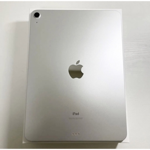 iPad Air4   シルバー　Wi-Fi 64GBモデル