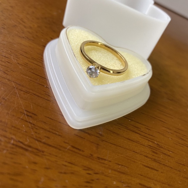 ジルコニアゴールドステンレスring19号 レディースのアクセサリー(リング(指輪))の商品写真