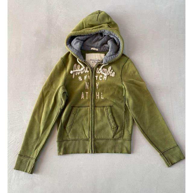 Abercrombie&Fitch(アバクロンビーアンドフィッチ)の《Abercrombie&Fitch》アバクロジップアップパーカー (f613) メンズのトップス(パーカー)の商品写真