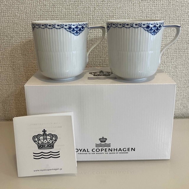 ROYAL COPENHAGEN(ロイヤルコペンハーゲン)の《新品・未使用》ロイヤルコペンハーゲン プリンセス ペアマグカップ Sサイズ インテリア/住まい/日用品のキッチン/食器(グラス/カップ)の商品写真