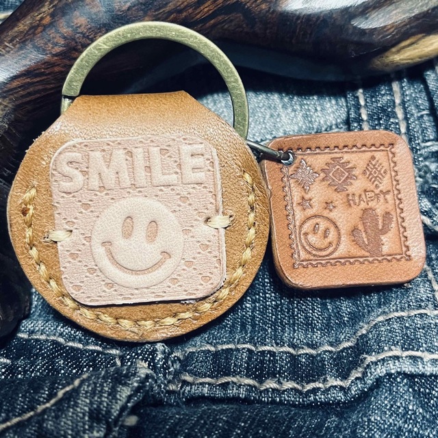 オシャレ smile500円玉がはいーる栃木レザーキーホルダー???? - 通販