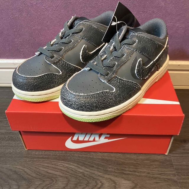 NIKE(ナイキ)のNIKE DUNK LOW SE TD ハロウィン 16cm キッズ/ベビー/マタニティのキッズ靴/シューズ(15cm~)(スニーカー)の商品写真