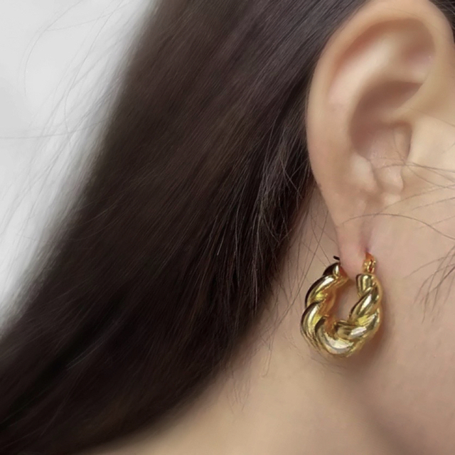 theory(セオリー)のWaffle twist pierce gold No.798 レディースのアクセサリー(ピアス)の商品写真