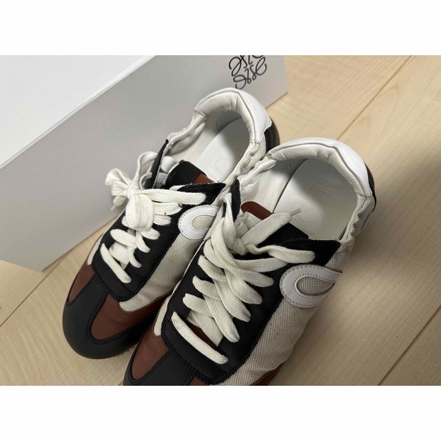 LOEWE スニーカー バレエランナー