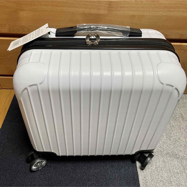 キャリーケース　S 軽量29L 機内持ち込み レディースのバッグ(スーツケース/キャリーバッグ)の商品写真