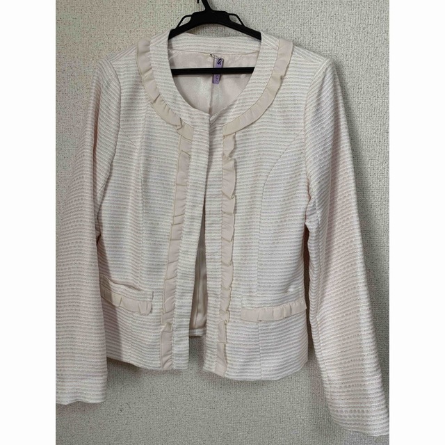 ツイード フリル ピンクセットアップスーツ レディースのフォーマル/ドレス(スーツ)の商品写真