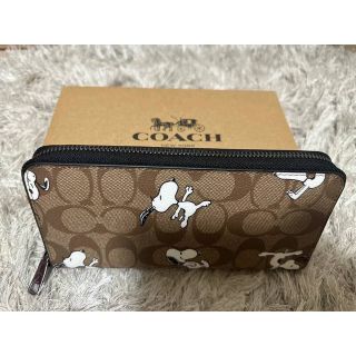 COACH スヌーピー コラボ シグネチャー ラウンドファスナーウォレット