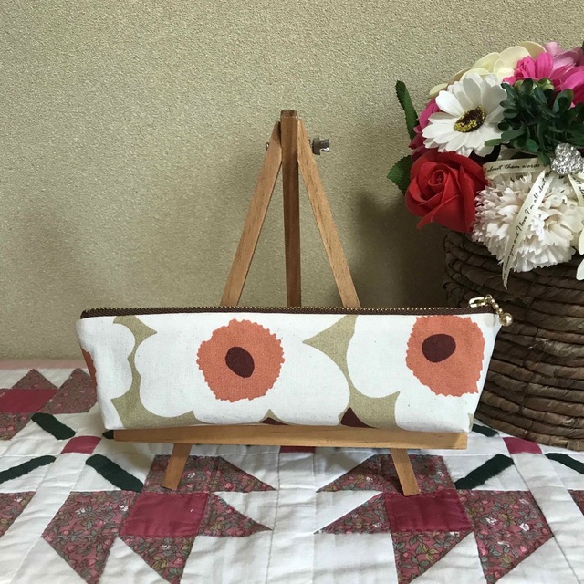 marimekko(マリメッコ)のマリメッコ  生地　ハンドメイド　ペンケース ハンドメイドの生活雑貨(雑貨)の商品写真