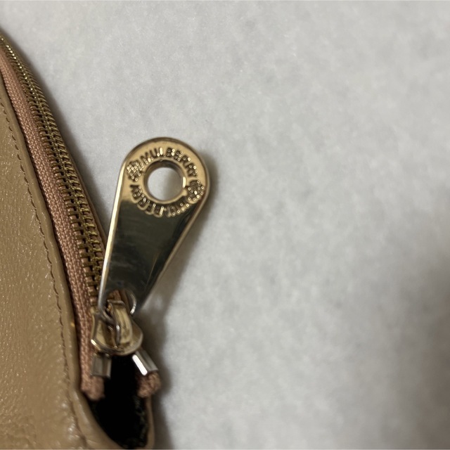 Mulberry(マルベリー)のMULBERRY マルベリー　スモールショルダーバッグ ブラウン　レザー レディースのバッグ(ショルダーバッグ)の商品写真