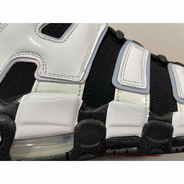 NIKE(ナイキ)の【新品】24.5㎝　NIKE GS AIR MORE UPTEMPO レディースの靴/シューズ(スニーカー)の商品写真