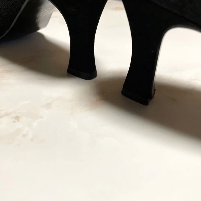 DIANA(ダイアナ)の【期間限定値下げ】DIANA ダイアナ ポインテッドトゥ パンプス 21.5cm レディースの靴/シューズ(ハイヒール/パンプス)の商品写真