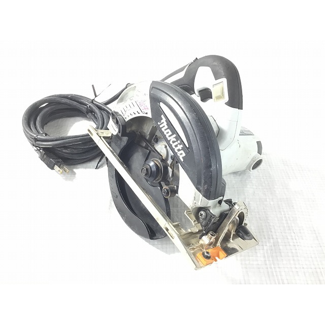 ☆中古品☆オマケ2個付き♪ makita マキタ 165mm 電子マルノコ5732C 100V 電動工具 丸ノコ 丸鋸 切断機 製造年月日 2013年10月 67513