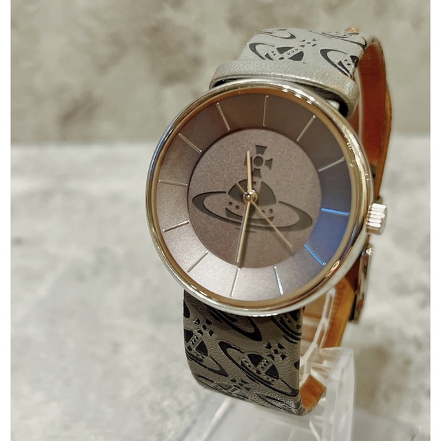 Vivienne Westwood - 美品 Vivienne Westwood オーブ柄 腕時計 VV020SLの通販 by Mugi's