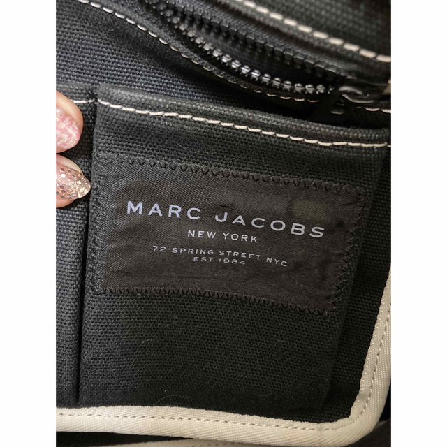 MARC JACOBS(マークジェイコブス)の【マークジェイコブス】キャンパストート　ブラック レディースのバッグ(トートバッグ)の商品写真