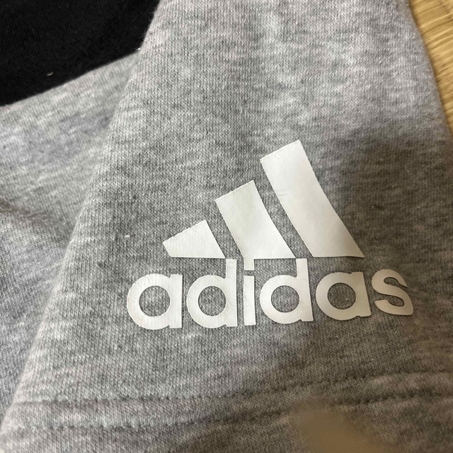 adidas(アディダス)のadidas ハーフパンツ　キッズ キッズ/ベビー/マタニティのキッズ服男の子用(90cm~)(パンツ/スパッツ)の商品写真