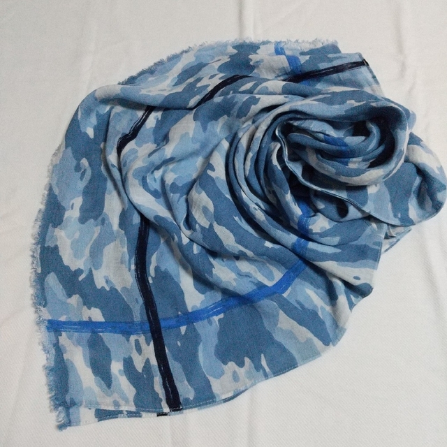 SOLEIL(ソレイユ)のブルー系ストール レディースのファッション小物(マフラー/ショール)の商品写真