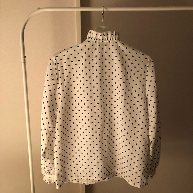 Vintage dot frill blouse レディースのトップス(シャツ/ブラウス(長袖/七分))の商品写真