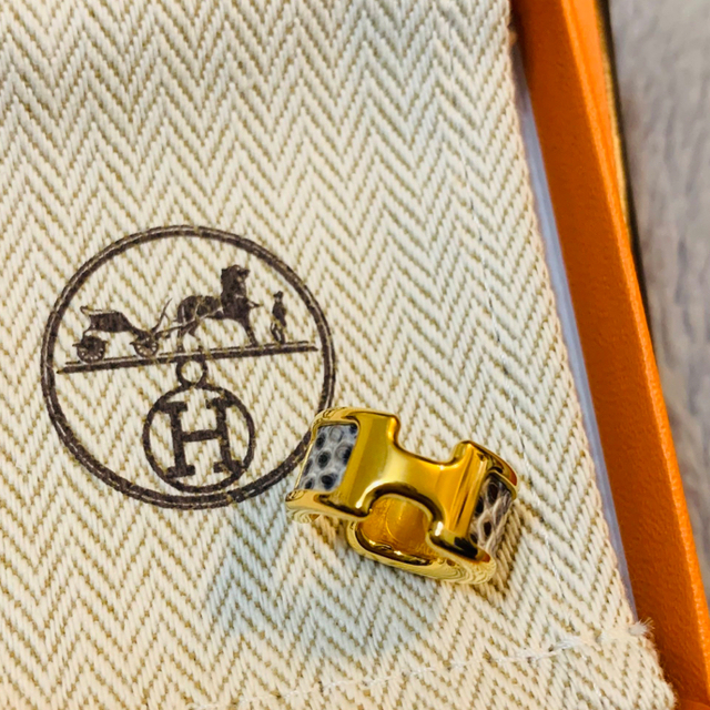 Hermes(エルメス)のエルメス　イヤーカフ　オンブレ　イエローゴールド　HERMES ピアス レディースのアクセサリー(イヤーカフ)の商品写真