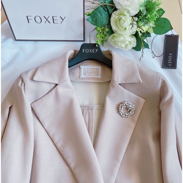 FOXEY BOUTIQUE♡ 2018年 襟付き トップス♡