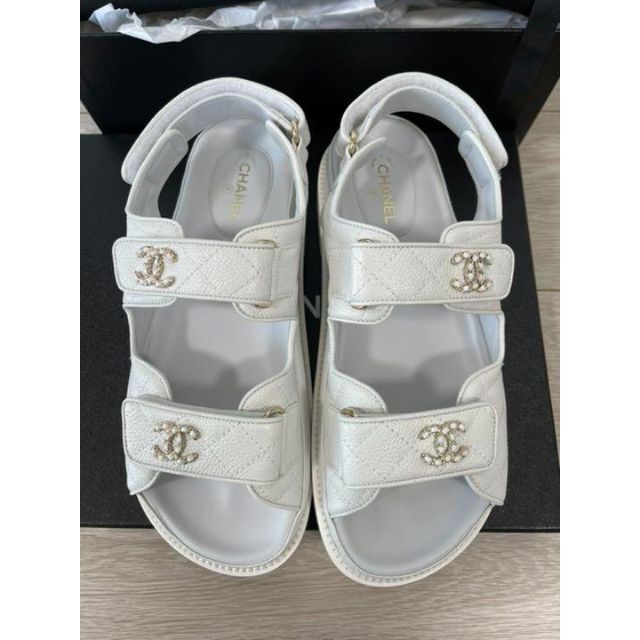 格安販売の CHANEL - シャネルレザーサンダル ホワイト スリッポン+