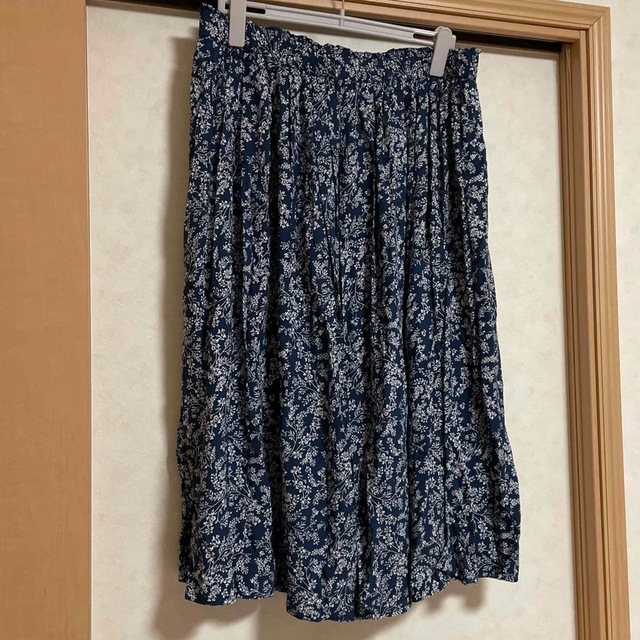 小花柄　ロングスカート レディースのスカート(ロングスカート)の商品写真