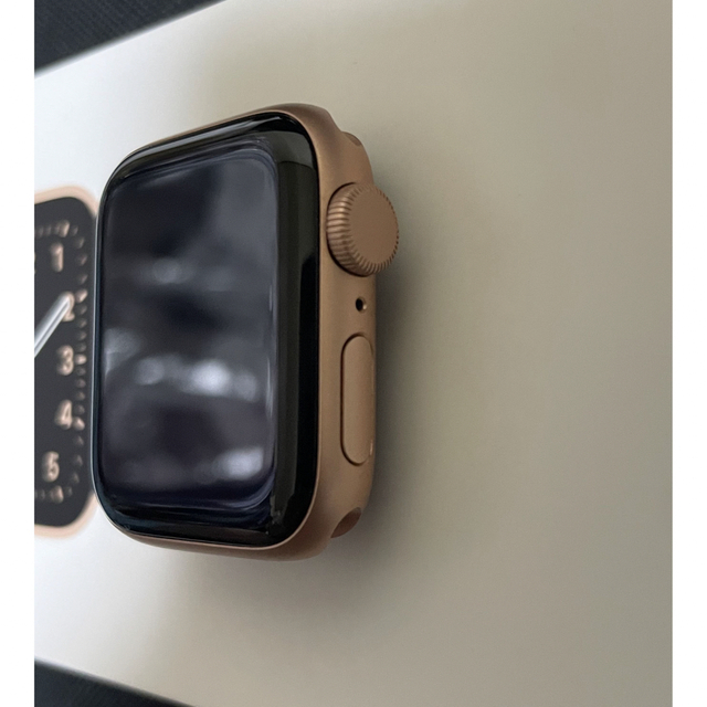 Apple Watch(アップルウォッチ)の【セントジョン様専用】Apple Watch SE 40mm GPSモデル スマホ/家電/カメラのスマホ/家電/カメラ その他(その他)の商品写真