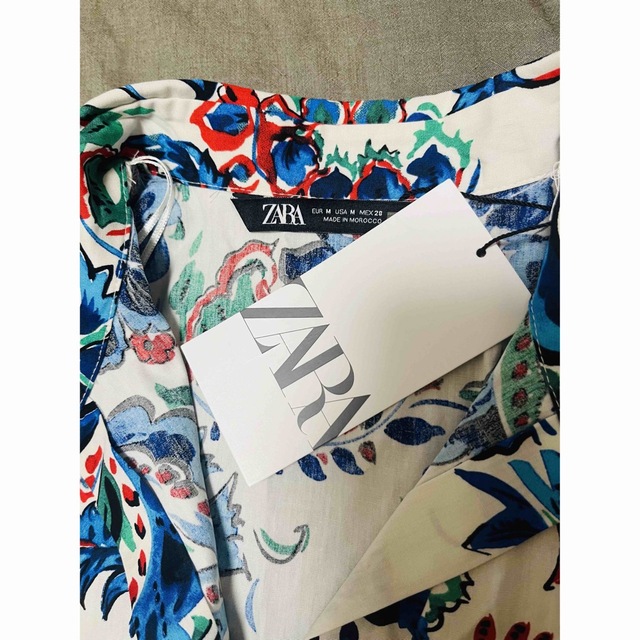 新品 ZARA ザラ シャツ トップス 花柄 ボタニカル柄 ペイズリー柄 人気